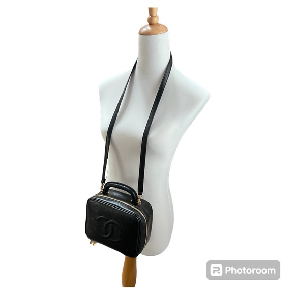 CHANEL Vintage lunchbox vanity bag case circa 1997 black caviar gold hardware - Picture 4 of 13